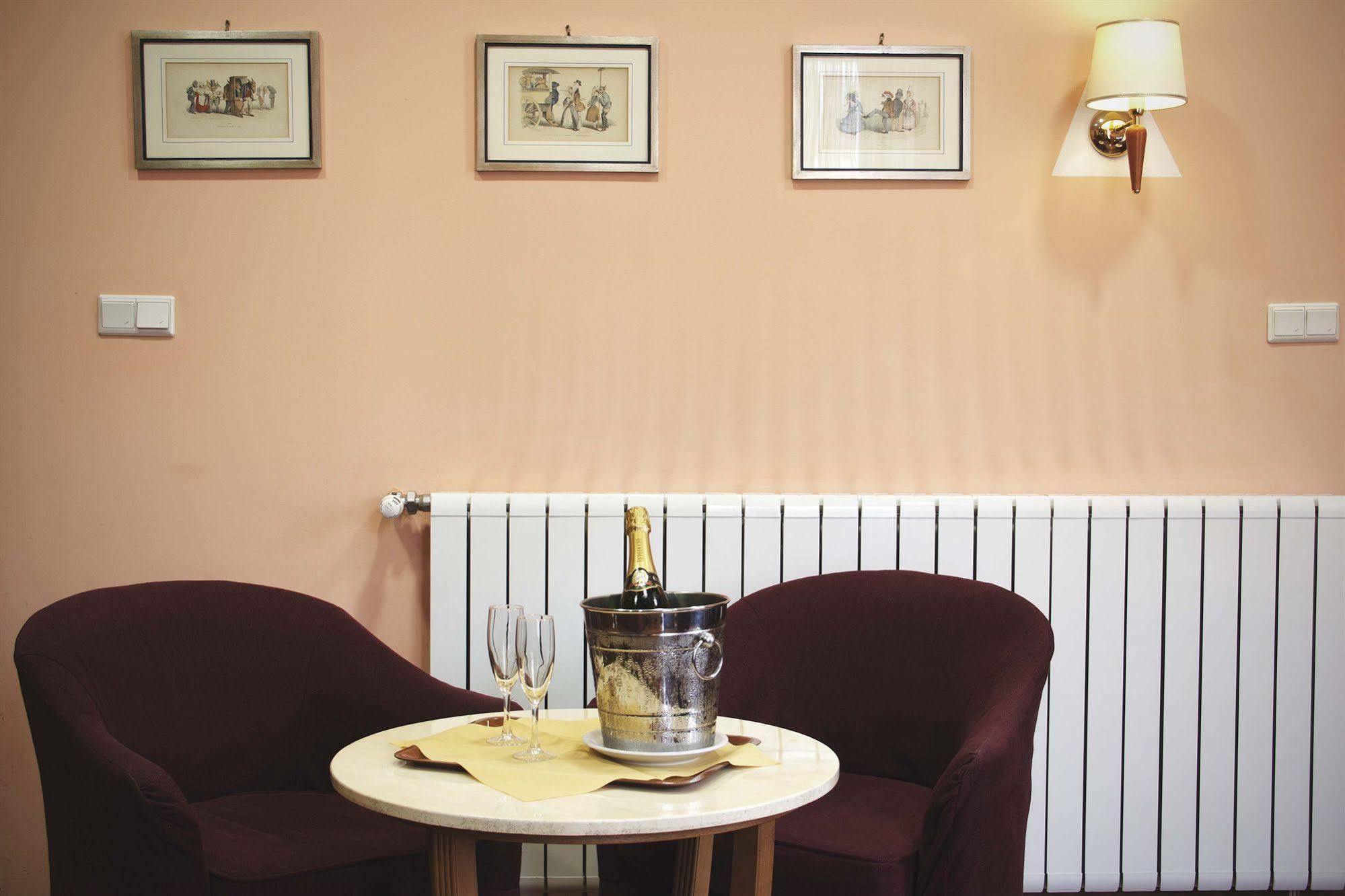 Hotel Alpi 3*