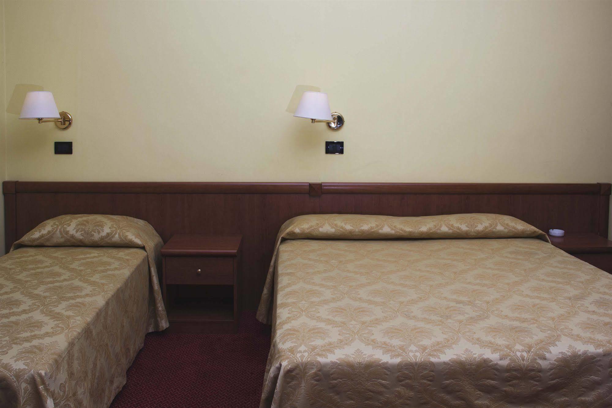 Hotel Alpi 3*